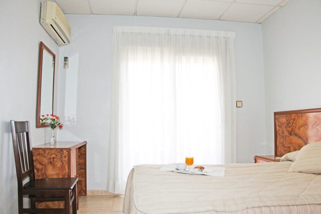 Hotel Trabuco Santiago De La Ribera Buitenkant foto