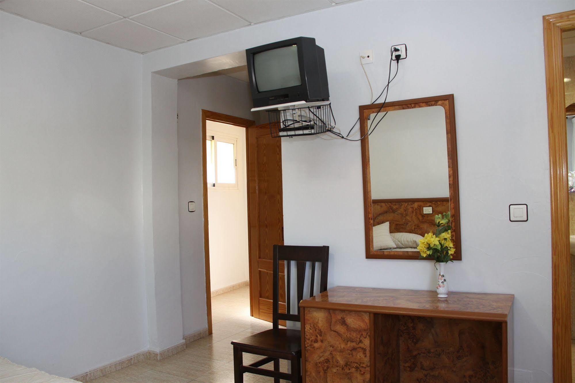 Hotel Trabuco Santiago De La Ribera Buitenkant foto